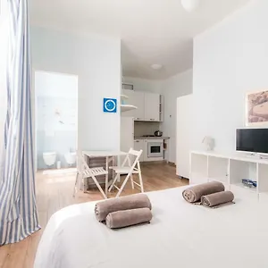 Foresteria 34 - The House Of Travelers Guest house